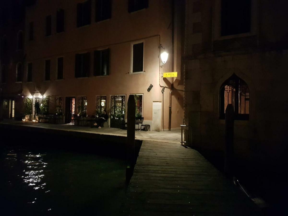 Palazzo Morosini Brandolin Dimora Romantica Venedig Eksteriør billede