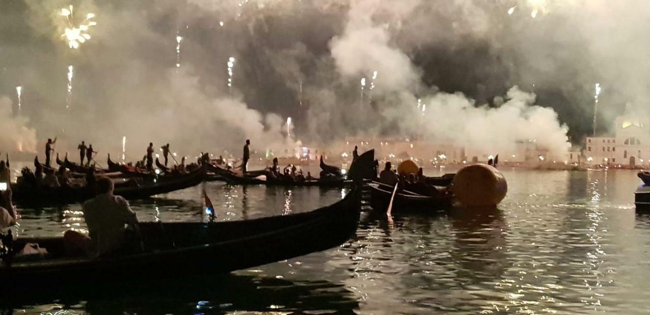 Palazzo Morosini Brandolin Dimora Romantica Venedig Eksteriør billede